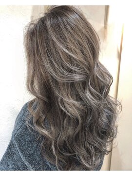 オンフリーク(ON FLEEK) ハイライトバレイヤージュ