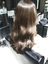 ツヤ髪、透明感ベージュカラー
