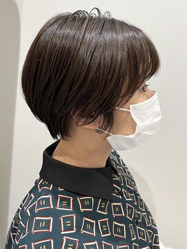 ウクラ バイ レシッド 池袋(uchla by rcid) 丸みショートヘアワンカールクールショートショコラベージュ前髪