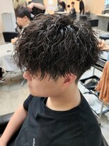 ニアウ 伊勢崎連取店(Niau)&nbsp;刈り上げマッシュショート波巻きツイストスパイラルパーマメンズ