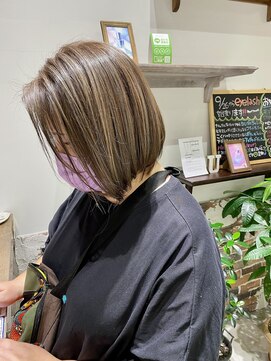 ヘアラウンジ アングゥ(hair lounge ungu) 白髪ぼかしハイライトカラー