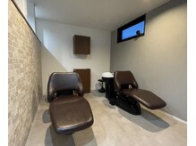ヒールザヘアーイーズ(Heal the hair ease)の雰囲気（リラックスしていただけるシャンプースペースになっています）
