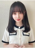 暗髪黒髪小顔ぱっつん前髪顔まわりミディアムレイヤーワンカール