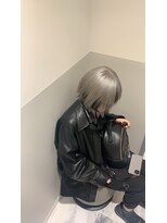 エル スタジオ 心斎橋店(L STUDIO)&nbsp;ホワイトカラー×インナーブラック