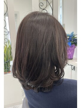 ミディアムヘア