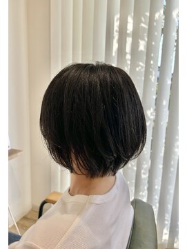 デューク リムニ(du:c Rimuni) 後頭部ふんわり◎上品ショートボブ