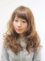 ヘアーズ トラスト(hair's TRUST)&nbsp;やわらかいボリュームカールスタイル