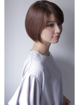 カシェット(cachette) 横から見ても決まる大人スタイルシースルー斜めバング