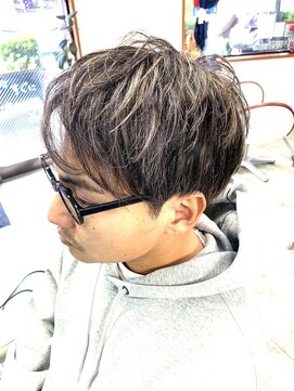 ファンヘアメイク(Fun hair make) ハイライトショート