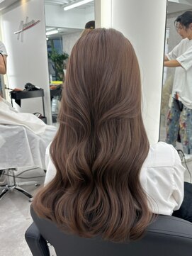 アルドーレフィエロ シンサイバシ(Ardore fiero shinsaibashi) ショコラベージュ/アッシュベージュ/ブリーチなし【小山田繭】