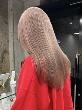 ソル ジングウマエ(SOL JINGUMAE) ハイトーンカラー顔周りレイヤーカットデザインカラーベージュ