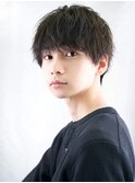 ツーブロック刈り上げなし"無造作シャープショート"