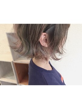 ラッド 心斎橋店(RAD) 個性派ハイトーン切りっぱなしボブ【心斎橋】