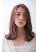 斜めバングで大人綺麗なナチュラルロング