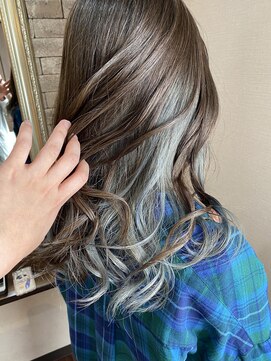 ヘアーデザイン アズール(Hair Design Azur) 【Azur】グレージュ×インナー・アイスブルー