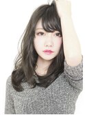 大人かわいいロングスタイル