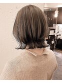 小顔イメチェン、モカブラウングレーベージュくびれレイヤーボブ