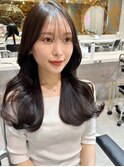 ブリーチなしチョコレート色×前髪/顔周りレイヤー韓国ヘア[新宿