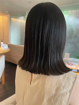 トップヘアー ミカワアンジョウ 安城(TOPHAIR MIKAWA ANJO) ぷつっとミディアム/アッシュブラック/レイヤーロング