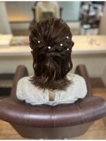 ディア(.eer)&nbsp;ゆるふわハーフアップ♪