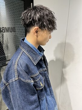 アイズ 海老名(AIZU) ツイストスパイラル ホワイトメッシュ ハイライト マッシュ 眉毛