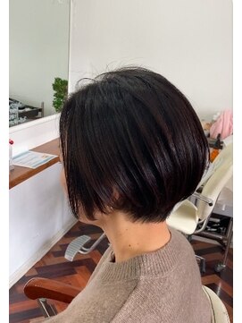 ヘアーアンドメイクアップモパ ショートボブ