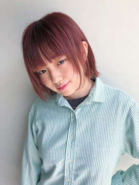 クエント(cuento) 20代・30代・軽めレイヤーボブ/顔まわりレイヤー/ボルドーカラー