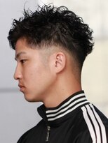 メンズサロン ブロック(Men's Salon bloc)&nbsp;刈り上げ メンズショート クセ毛風パーマ 強めパーマ 20代 黒髪