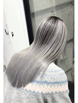 シンカ(thinka)の写真/バレイヤージュ/ハイトーン/色艶カラーetc. SNSでよく見るトレンドカラーは"thinka"にお任せ