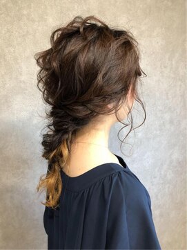 バース プレイス(BIRTH PLACE) 女性らしく可愛らしい編みおろし☆