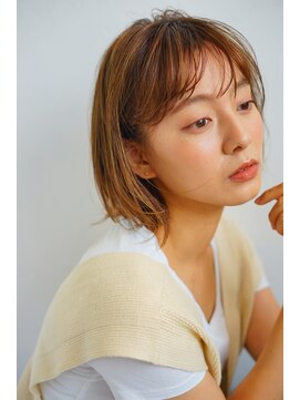 ヴァンクシー バイ ルナ(VANKCY by Luna) クラゲヘアー オリーブグレー 小顔 ココアベージュ 黒髪 登戸