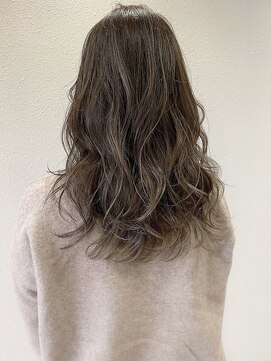 リアラバイアルティナ 船橋店(Liara by artina) 透け感グレージュ×ナチュラルハイライト[Liara船橋]