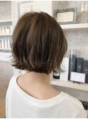 福山市美容室Caary 人気ミニボブ・グレーベージュカラー