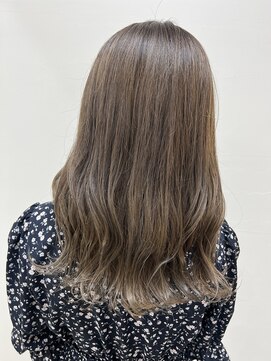 アールモンドヘア新世界 【北見】#ダブルカラー#くすみベージュ#グラデーションカラー
