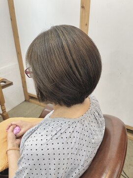 ジィージ 松戸店(Jieji) 白髪ぼかしハイライト