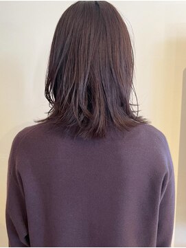 トップヘアー アヴェニュー 刈谷(TOPHAIR Avenue) 自然と毛先が外ハネになる長さが可愛い。/ニュアンスカラー