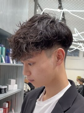 フィフス 渋谷(fifth) スペインカールスパイラルパーマ刈り上げフェード19時以降渋谷