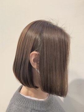 フーチー クーチー ヘッド ショップ 曽根本店(FUCHI KUCHI head shop) @fuchi_kuchi.okada[大阪豊中/前下がりボブ/つや髪]