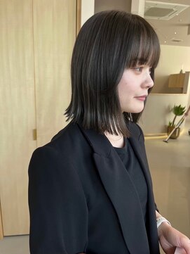 イノセントヘア(innocent.hair) グレージュ暗髪透明感カラー