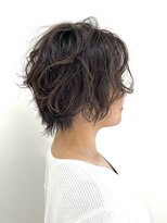 カヌヌ(KANUNU)&nbsp;顔まわりにかかるカールがオシャレ☆ニュアンスショートカール