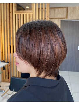 スタイリー(STYLEE) 伸ばし途中の髪のカットもお任せください！
