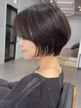 リイチ(LIICHI) ショートヘアスタイル