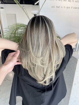 キング 高槻(K!ng) 縮毛矯正髪質改善ハイライトレイヤーカット高槻美容室エクステ