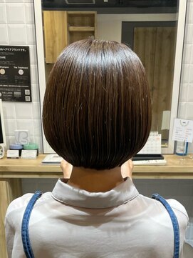 カミケンガレリア(kamiken. galleria) 小顔◎大人のうる艶ミニボブ【カミケンガレリア】