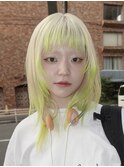 ブリーチ1回ベースのホワイトブロンド×ライム　デザインカラー