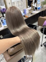 業界最先端エフェクトブリーチ導入サロン。複雑履歴、縮毛、黒染め履歴も対応出来る圧倒的ノウハウ