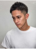清潔感と信頼感を与える、ビジネスヘア