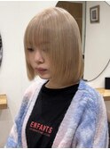 ボブ×ブロンドベージュ