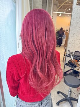 ラニヘアサロン(lani hair salon) #ブリーチ#ハイトーン#チェリーレッド#レッド#くびれミディアム