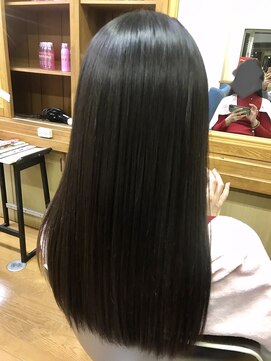 ヘアルーム クオーレ(hair room Cuore) ツヤサラストレート